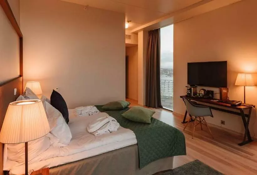 Deluxe-huone King-vuode, Clarion Hotel Helsinki