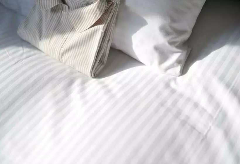 スタンダードコネクティングルーム, 7 Days Hotel Plus