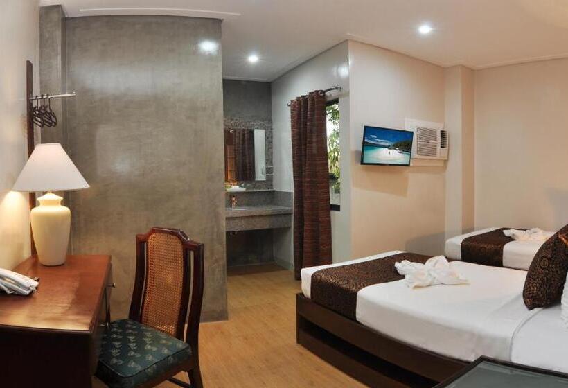 디럭스 룸, 717 Cesar Place