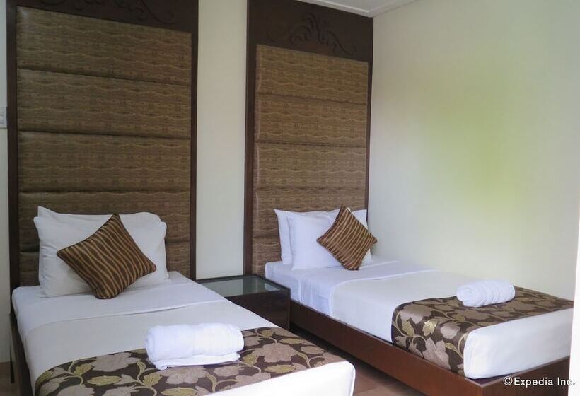 디럭스 룸, 717 Cesar Place