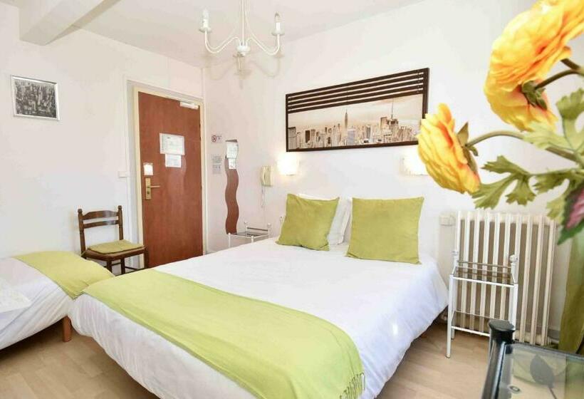 חדר סופריור לשלושה, Abacus Hôtel