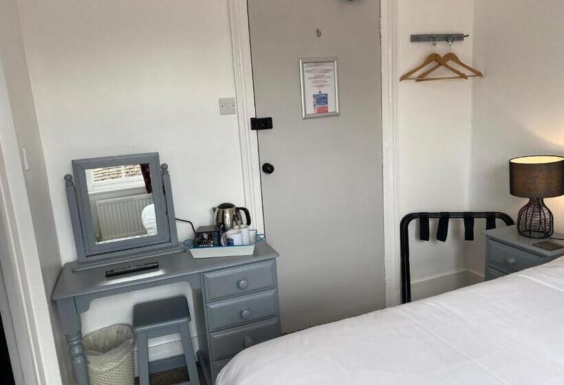 غرفة أساسية, Castle