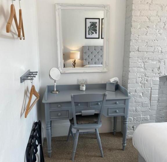 غرفة ديلوكس, Castle