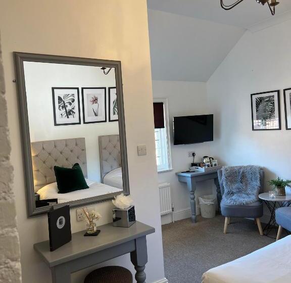 غرفة قياسية, Castle