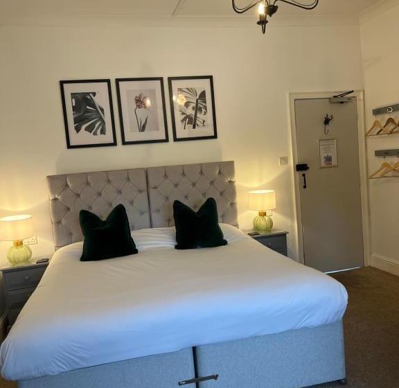 غرفة قياسية, Castle