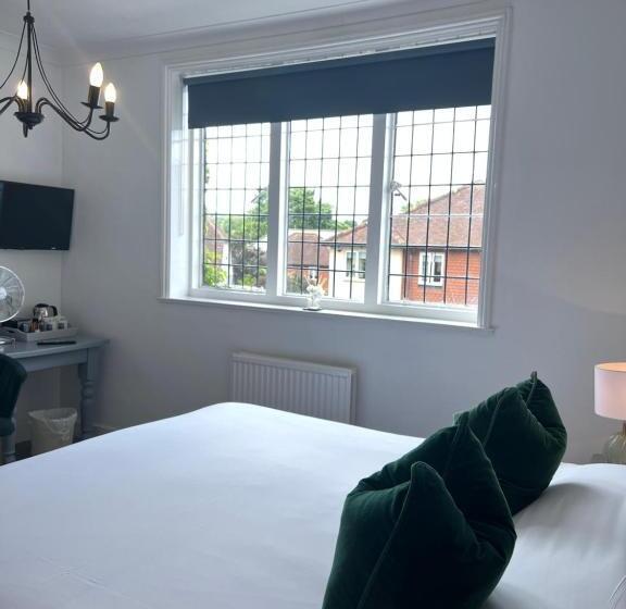 غرفة سوبيريور, Castle