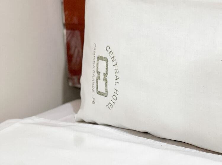 غرفة قياسية فردية, Central