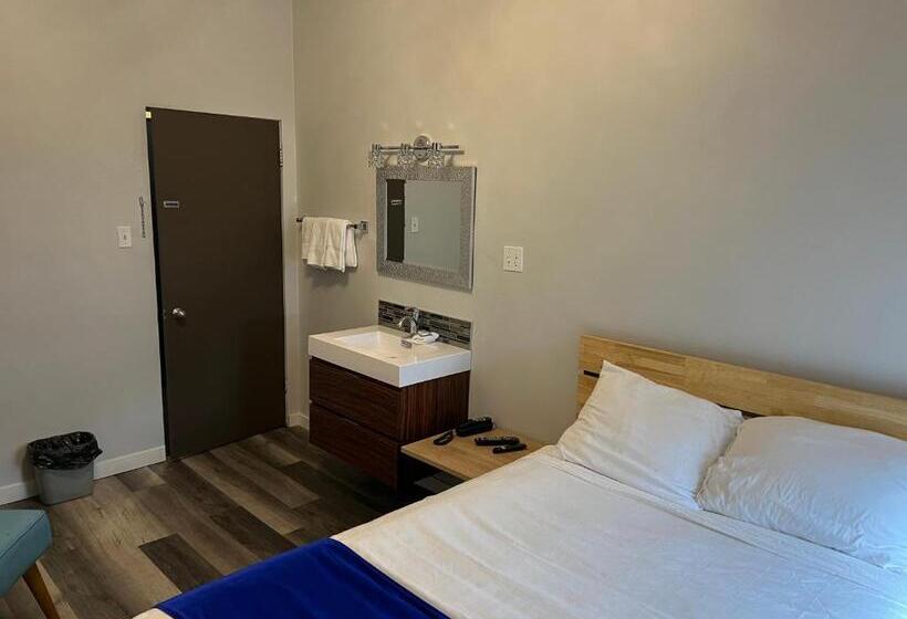 デラックスルーム, Commercial