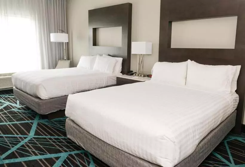 身障者適用スタンダードルーム, Holiday Inn Express & Suites   Charlotte Airport, An Ihg