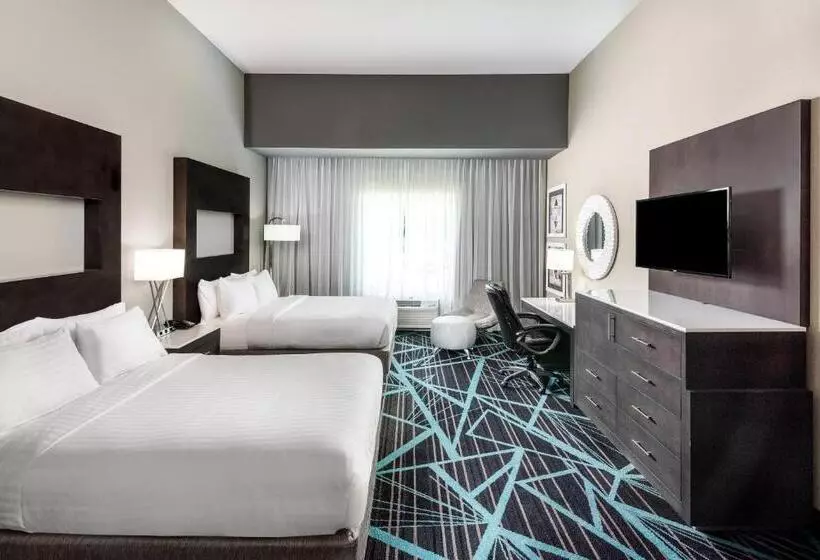 身障者適用スタンダードルーム, Holiday Inn Express & Suites   Charlotte Airport, An Ihg