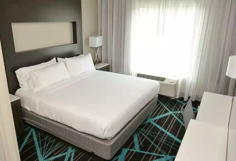 スタンダードルーム, Holiday Inn Express & Suites   Charlotte Airport, An Ihg