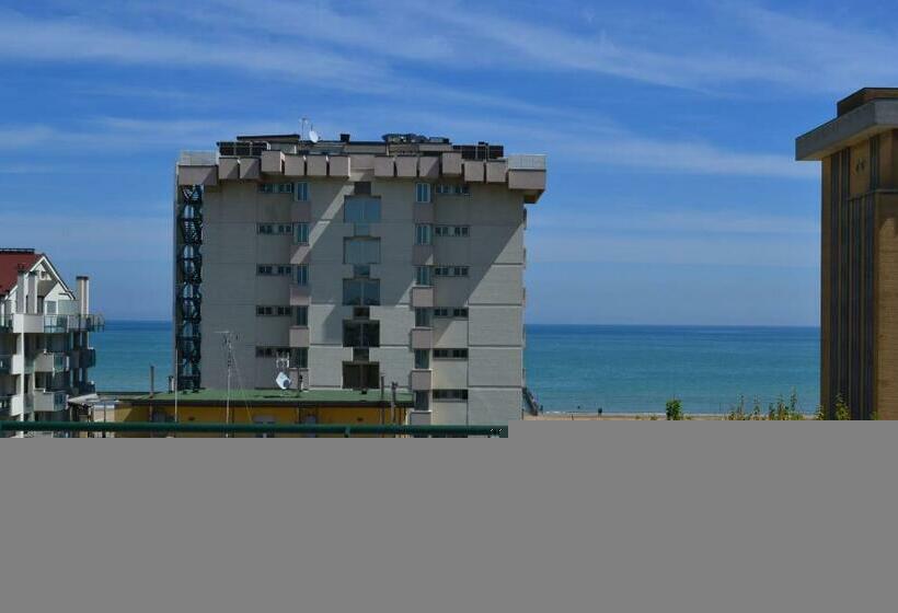 اتاق استاندارد, Hollywood