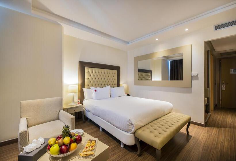 اتاق اجرایی, Mogador Marina