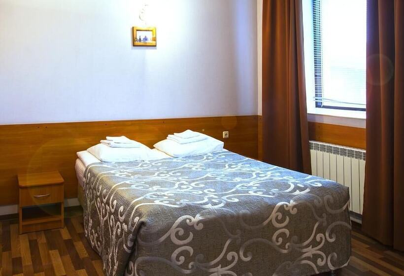 חדר אקונומי, North Crown