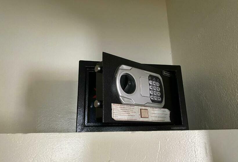 חדר סטנדרט, Paris