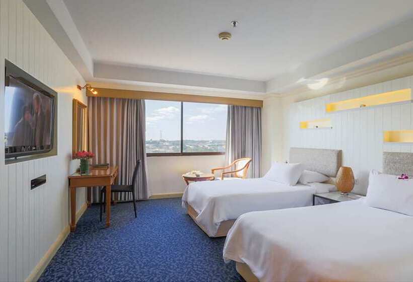 スーペリアールーム, Ploy Palace