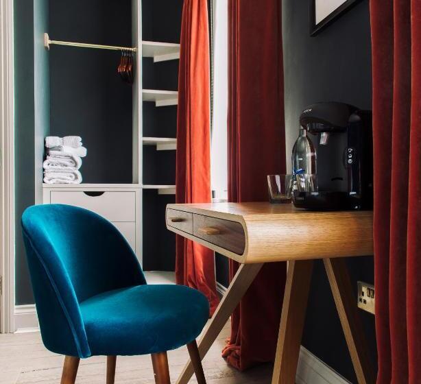 Номер Deluxe, The Porterhouse Grill & Rooms