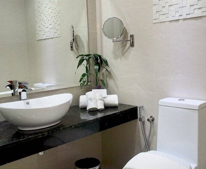 シティビュープレミアムルーム, The Waterfront