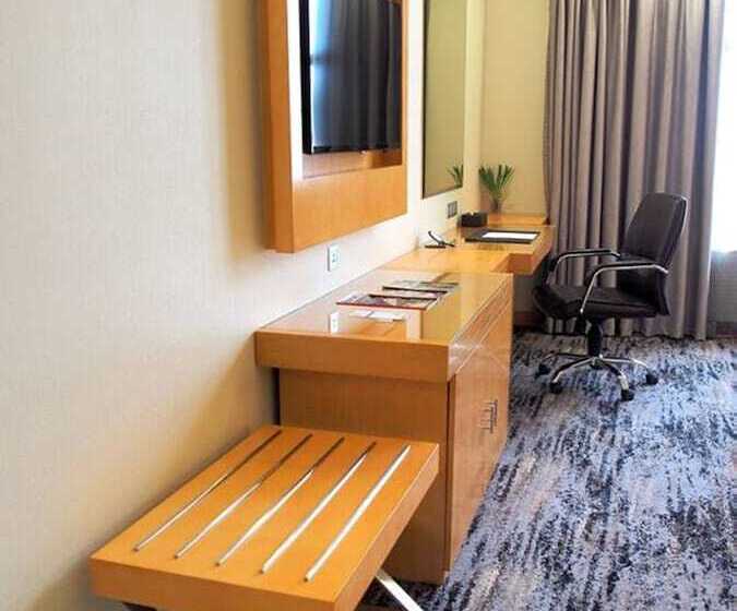 プレミアムルーム, The Waterfront