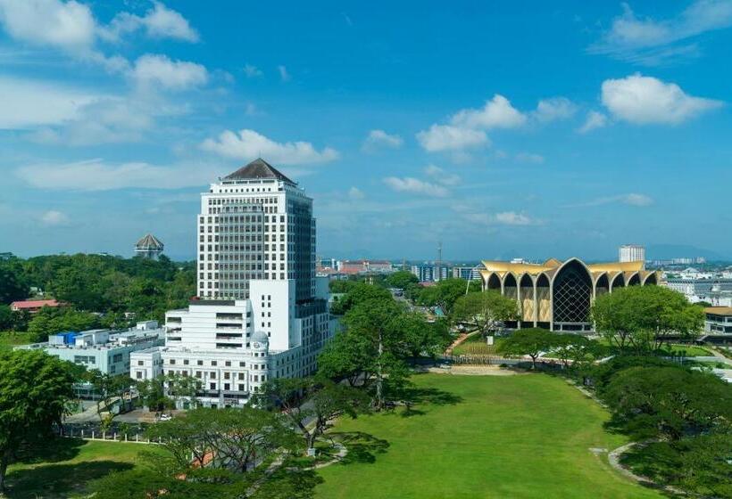 シティビュープレミアムルーム, The Waterfront