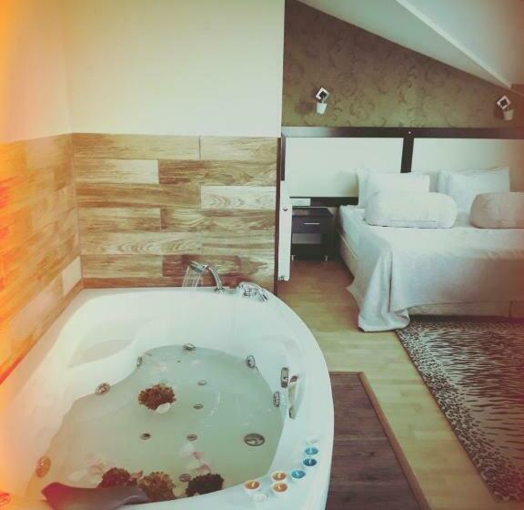 سوییت با چشمانداز دریا, Velena