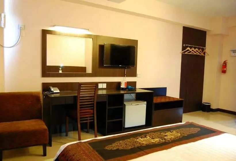 اتاق لوکس, Yankin