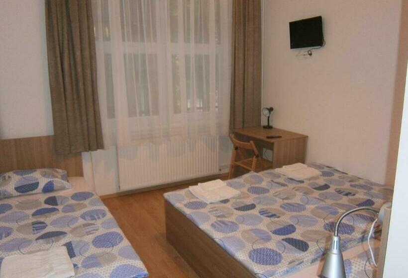 スタンダードトリプルルーム, Fanni Budapest Guesthouse
