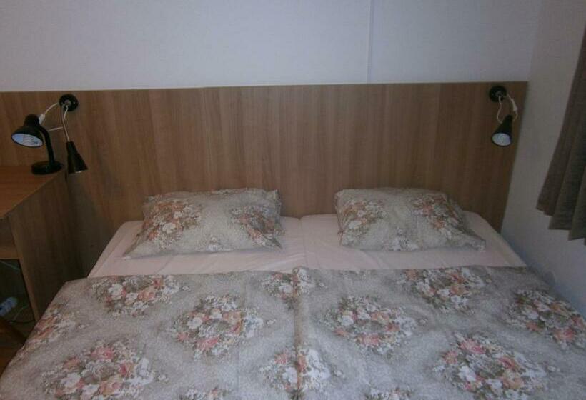 スタンダード4人部屋, Fanni Budapest Guesthouse