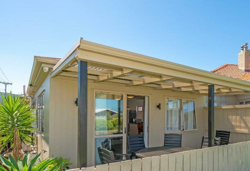 סוויטת 2 חדרי שינה, The Olive Motel