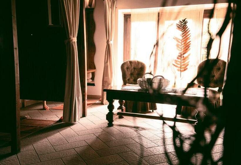 带按摩浴盆的套房, Agriturismo Tenuta Monte La Guardia