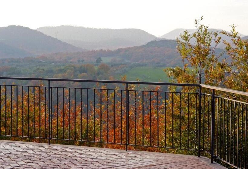 带按摩浴盆的套房, Agriturismo Tenuta Monte La Guardia