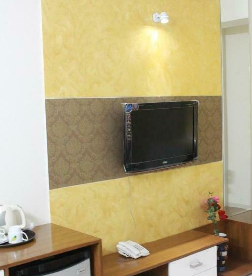 اتاق لوکس, Naas Serviced Apartments