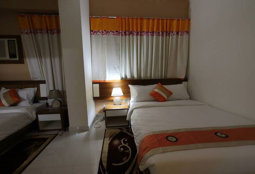 اتاق لوکس سه تخته, Naas Serviced Apartments