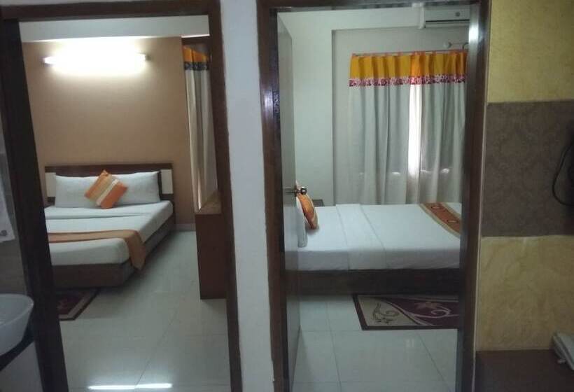 اتاق لوکس سه تخته, Naas Serviced Apartments