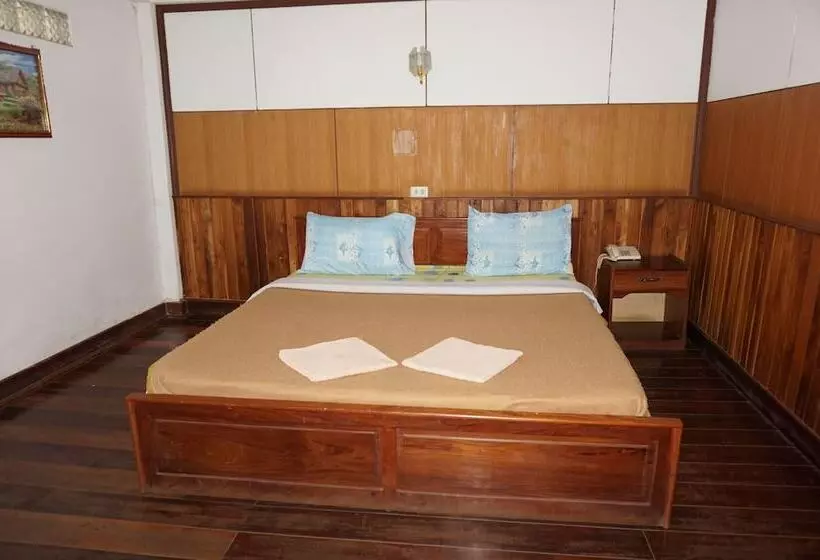Standard-huone, Champa