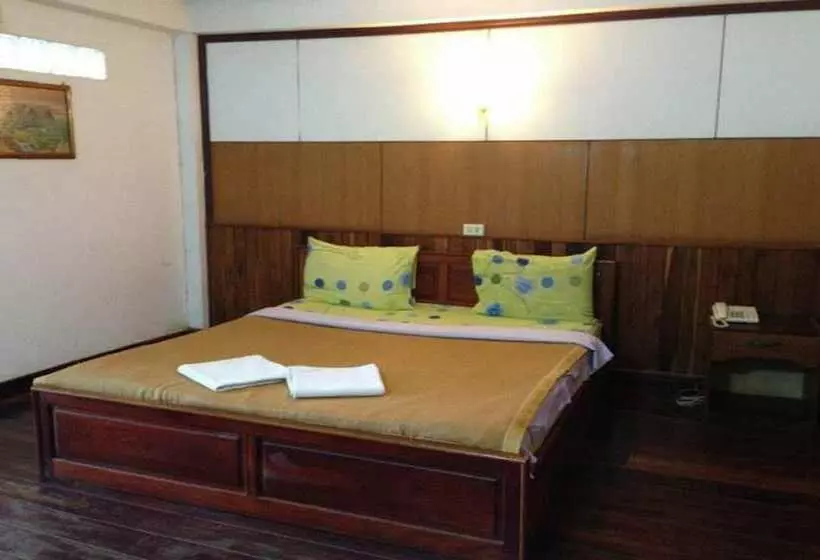 Standard-huone, Champa