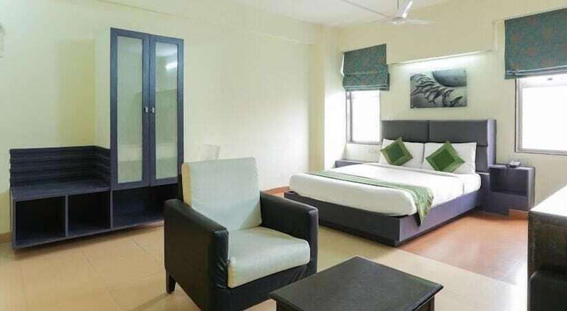 Deluxe Zimmer, Cosmo Annora