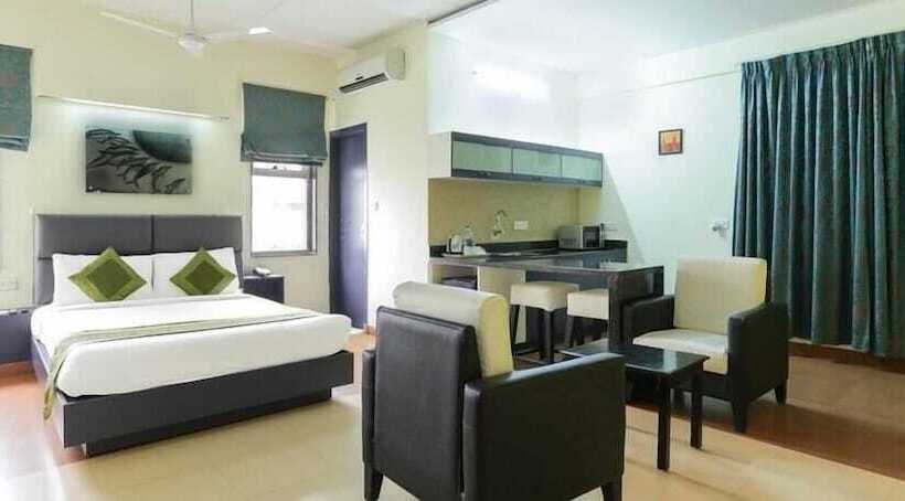 Deluxe Zimmer, Cosmo Annora