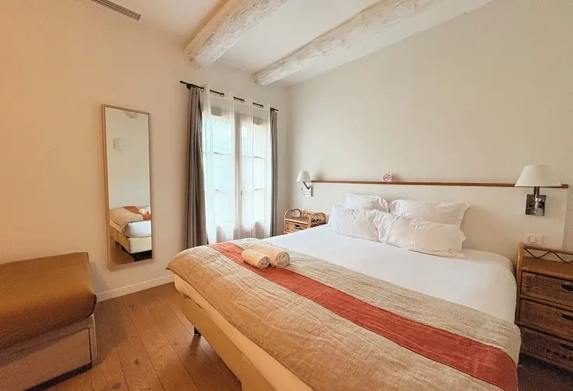 Standard Kolmen Hengen Huone, Domaine Gao