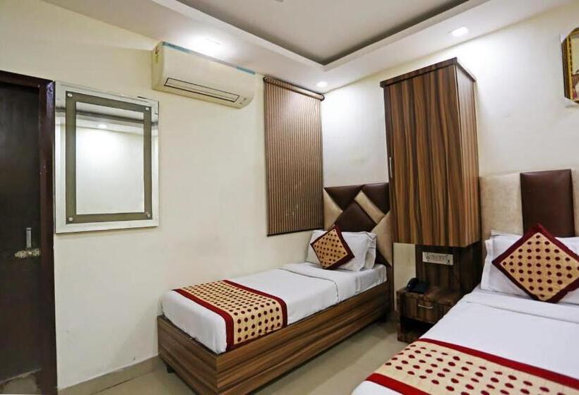 标准三人间, Dreamland Dx