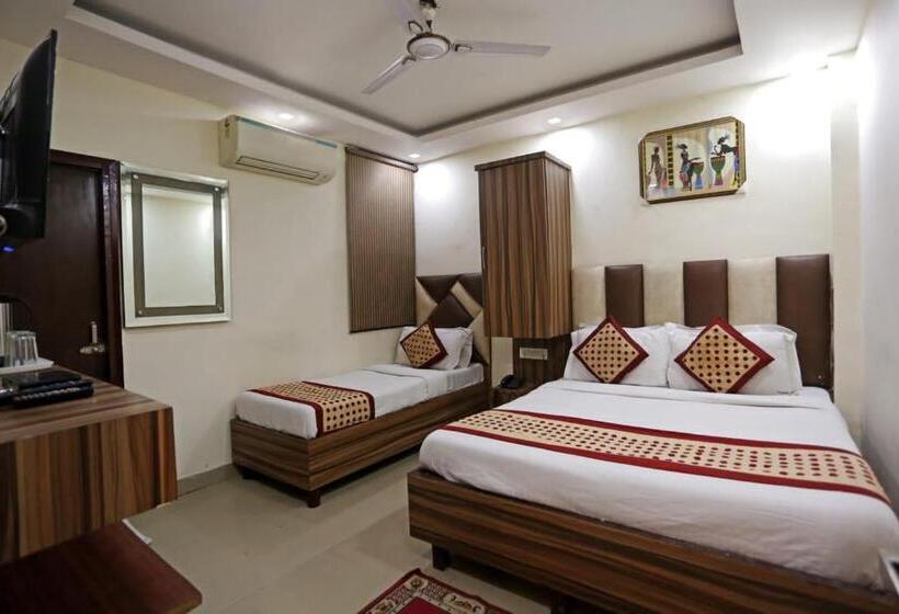 标准三人间, Dreamland Dx