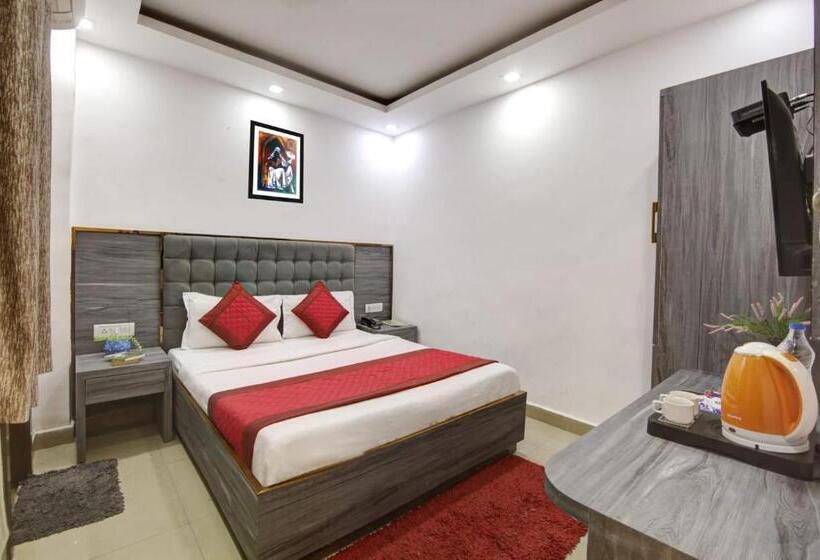 标准三人间, Dreamland Dx