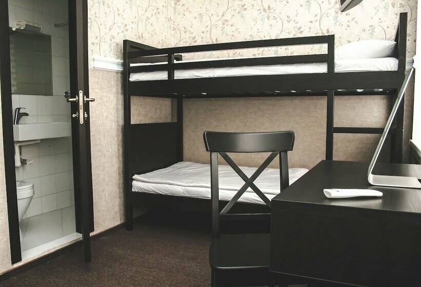 スタンダードトリプルルーム, Griboedov House