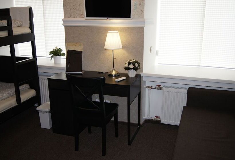 スタンダードトリプルルーム, Griboedov House