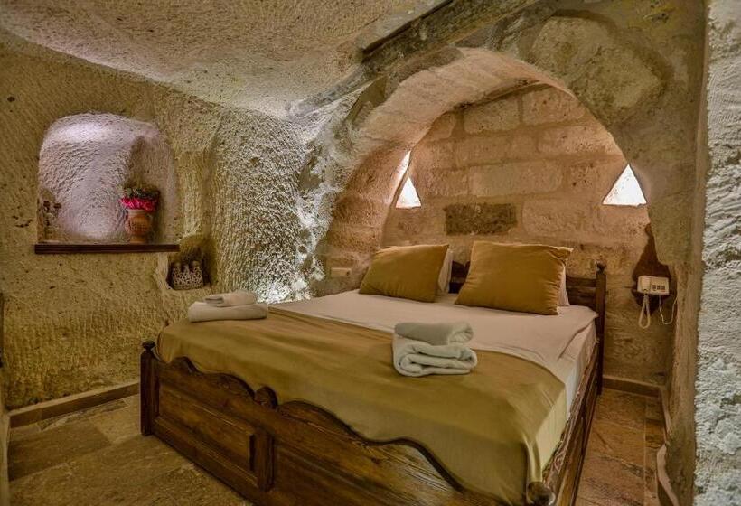 חדר סטנדרט, Hidden Cave