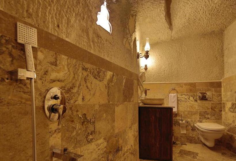 اتاق استاندارد, Hidden Cave