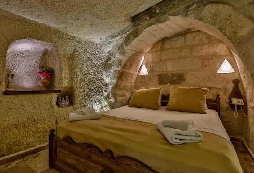 اتاق استاندارد, Hidden Cave