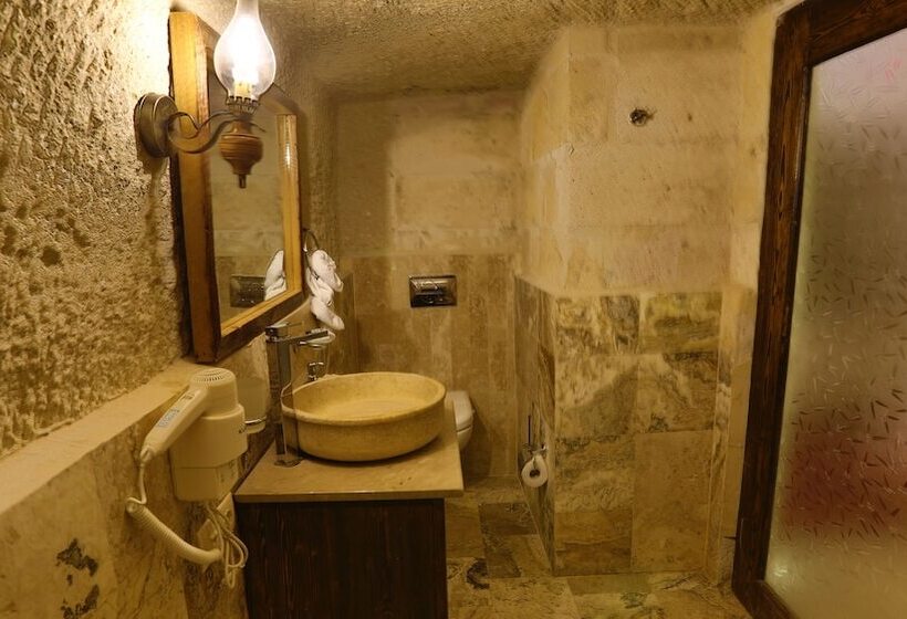 חדר סטנדרט, Hidden Cave