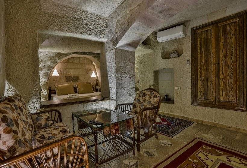 اتاق استاندارد, Hidden Cave