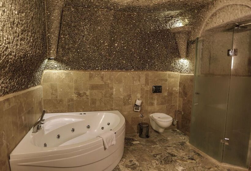 חדר סטנדרט, Hidden Cave